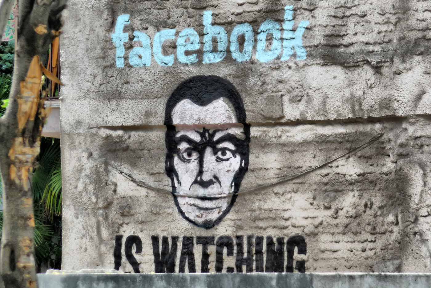 Facebook liberated users data at last! [Update: False alarm]